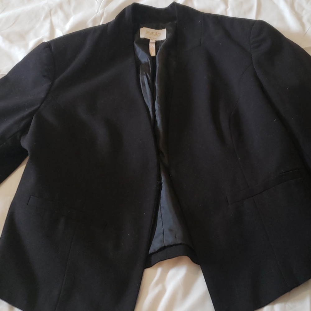 Mid size blazer jacket